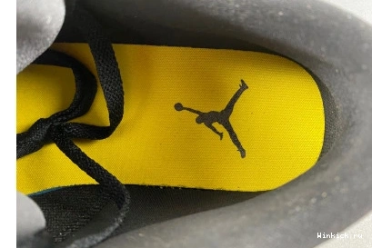 'Black 1 Low University Gold' Air Jordan 0728